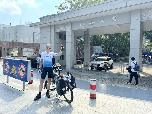 天富平台官方：骑行18个国家、逾1万公里！同济教授历时156天从荷兰骑到上海
